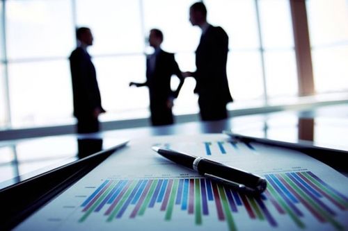 Comment bien s'informer sur la concurrence pour élaborer une stratégie